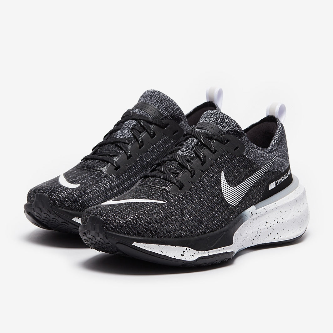 Nike Invincible 3 "Black/White"